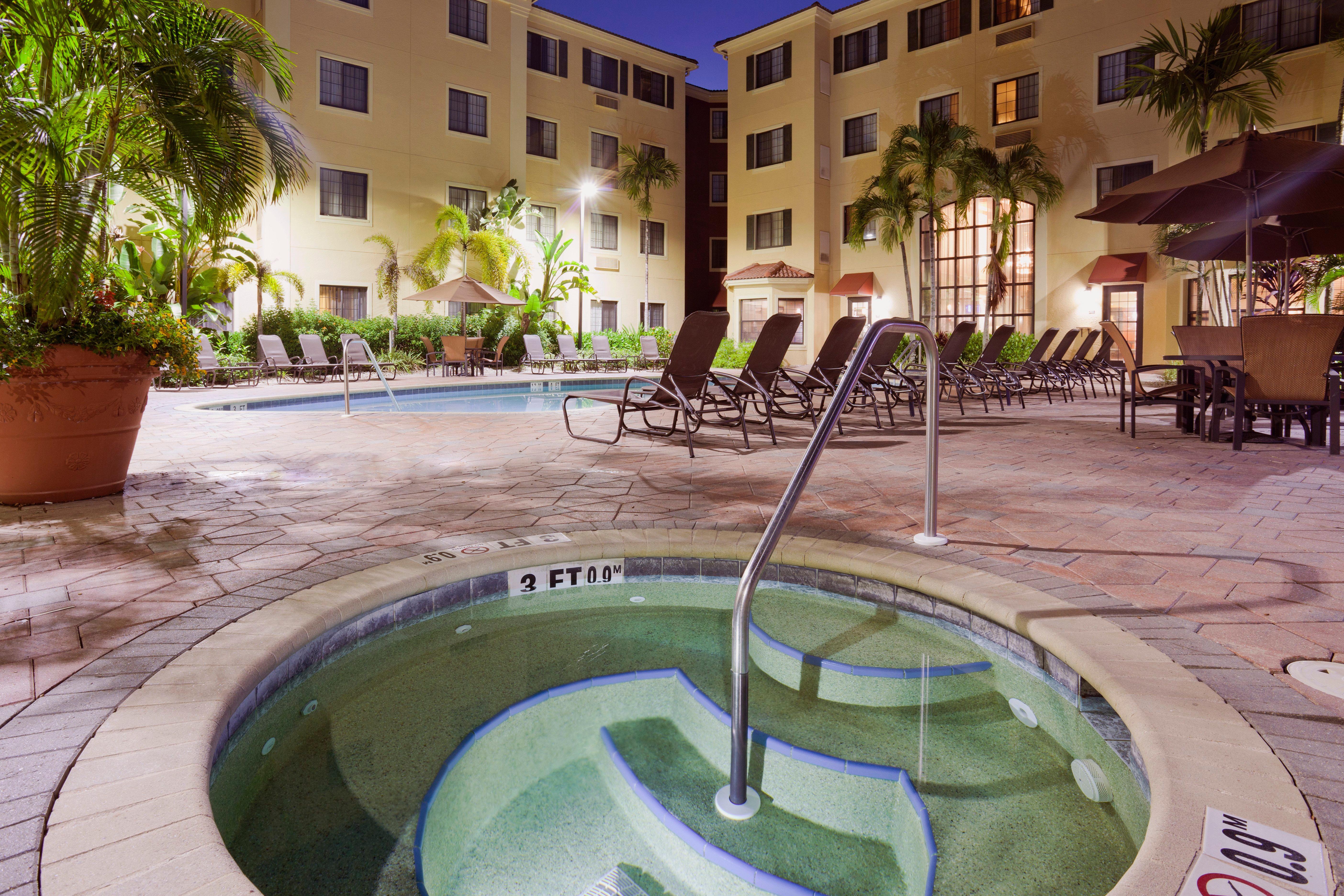 Staybridge Suites Naples - Gulf Coast, An Ihg Hotel Εξωτερικό φωτογραφία
